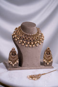 Harjot Necklace Set