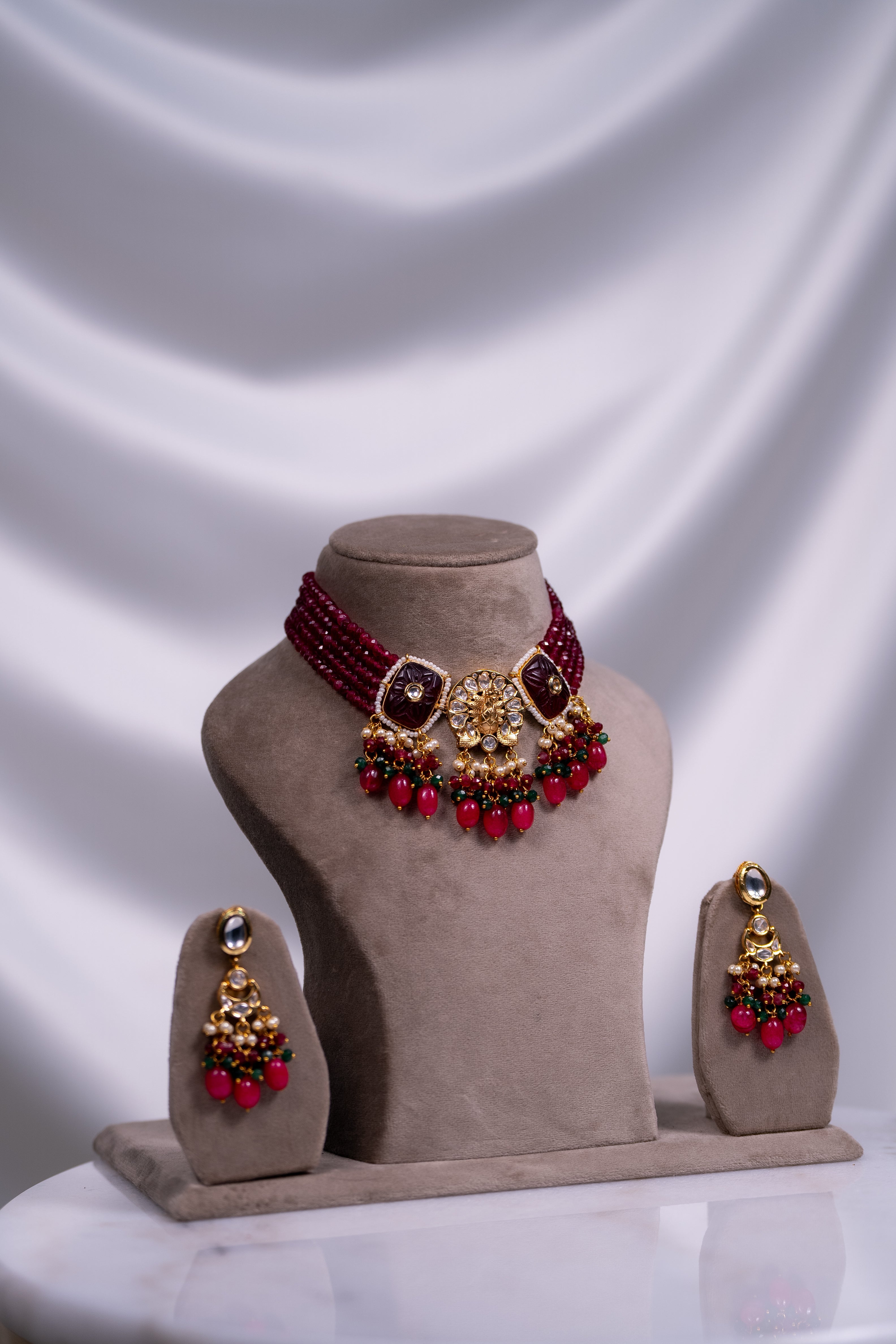 Morni Necklace Set
