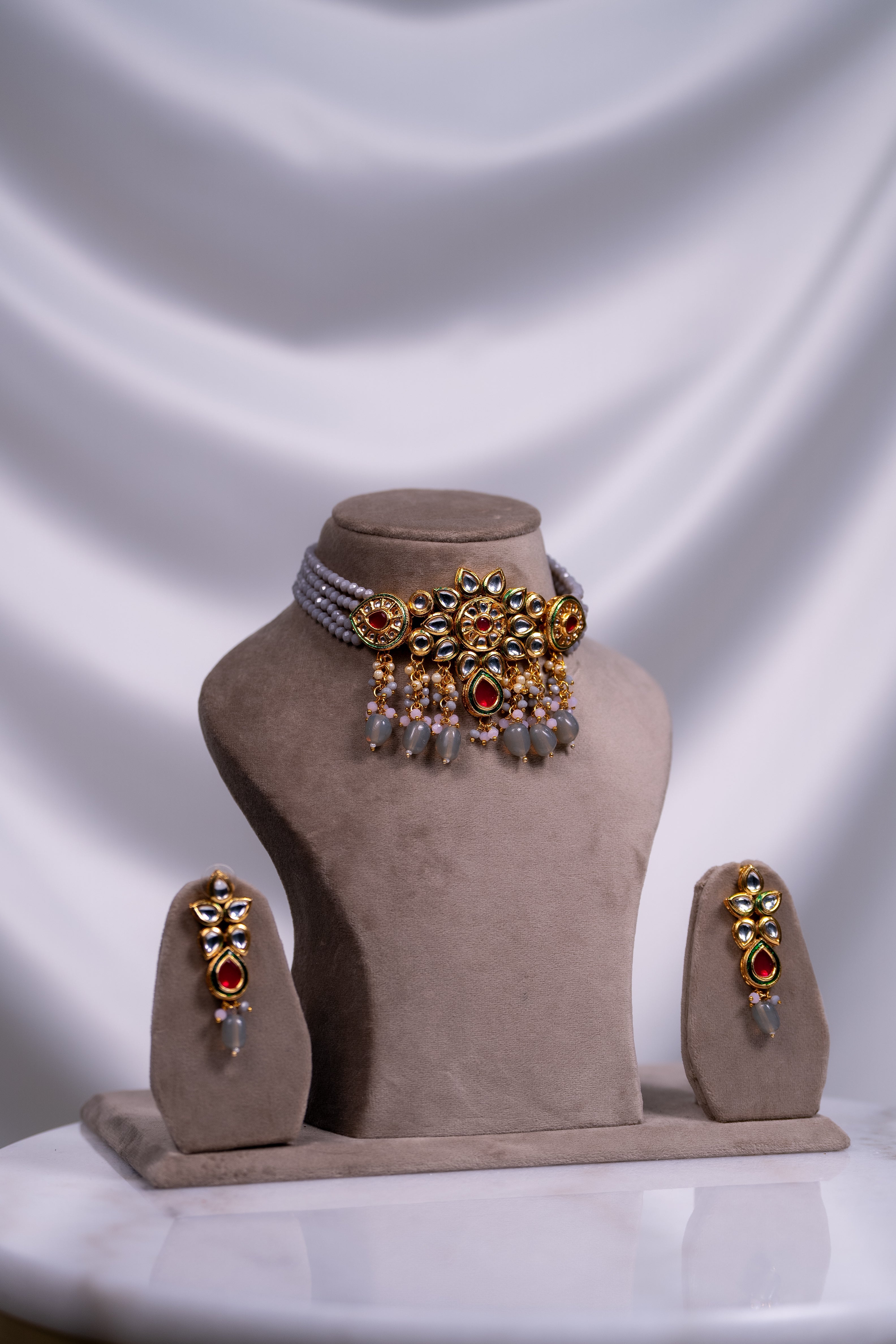 Rivaaz Necklace Set