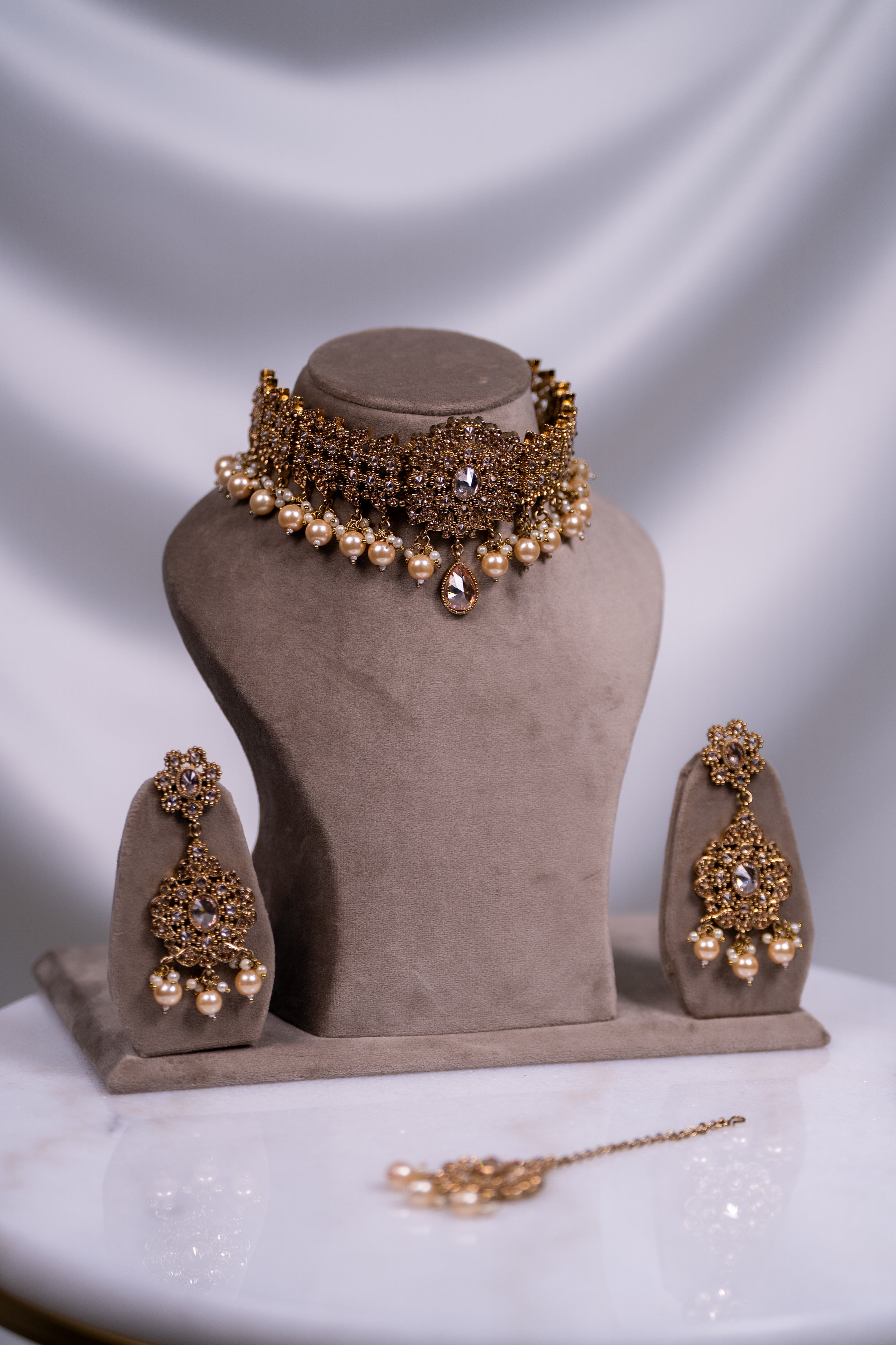 Afreen Necklace Set