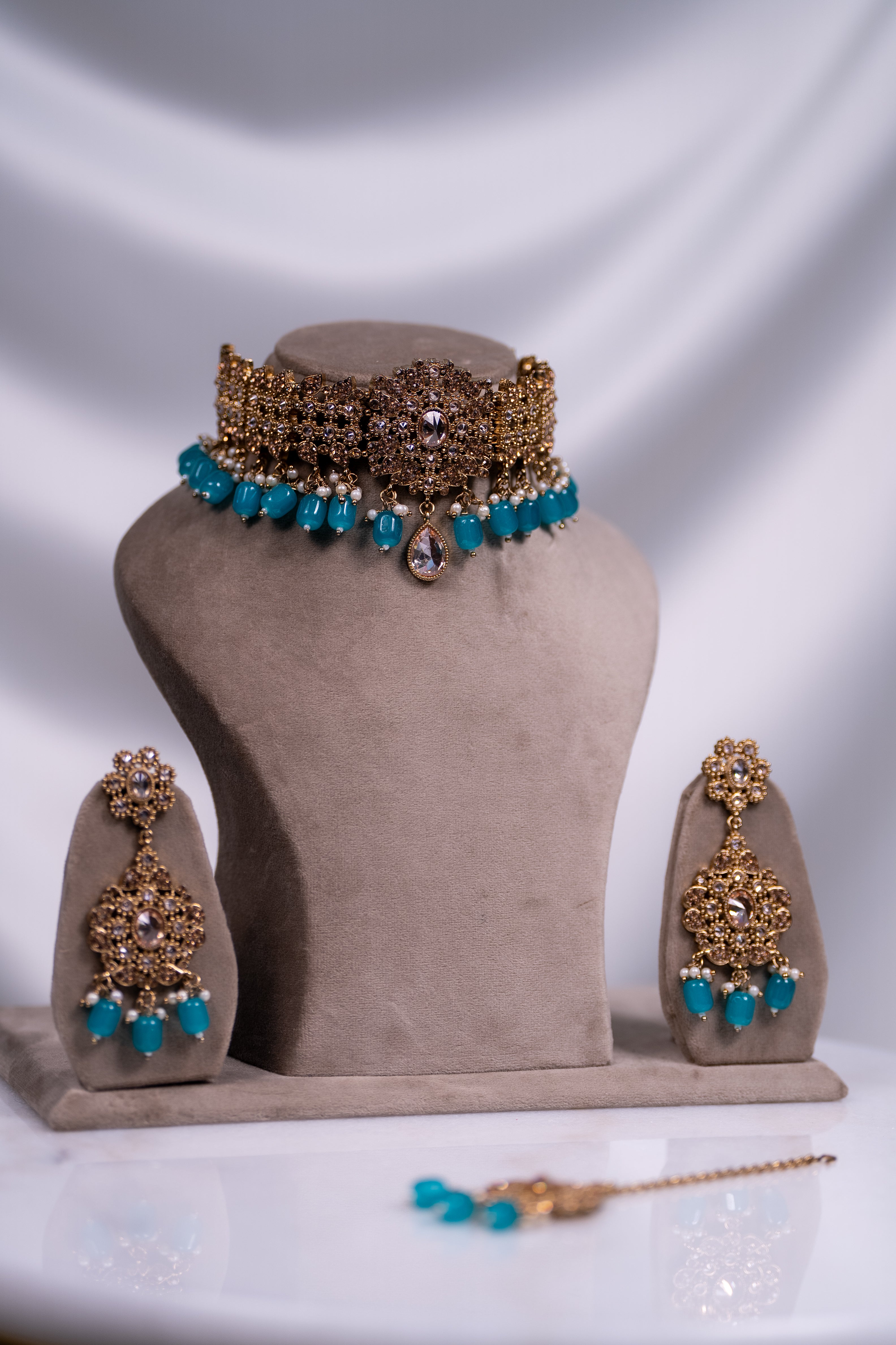 Afreen Necklace Set