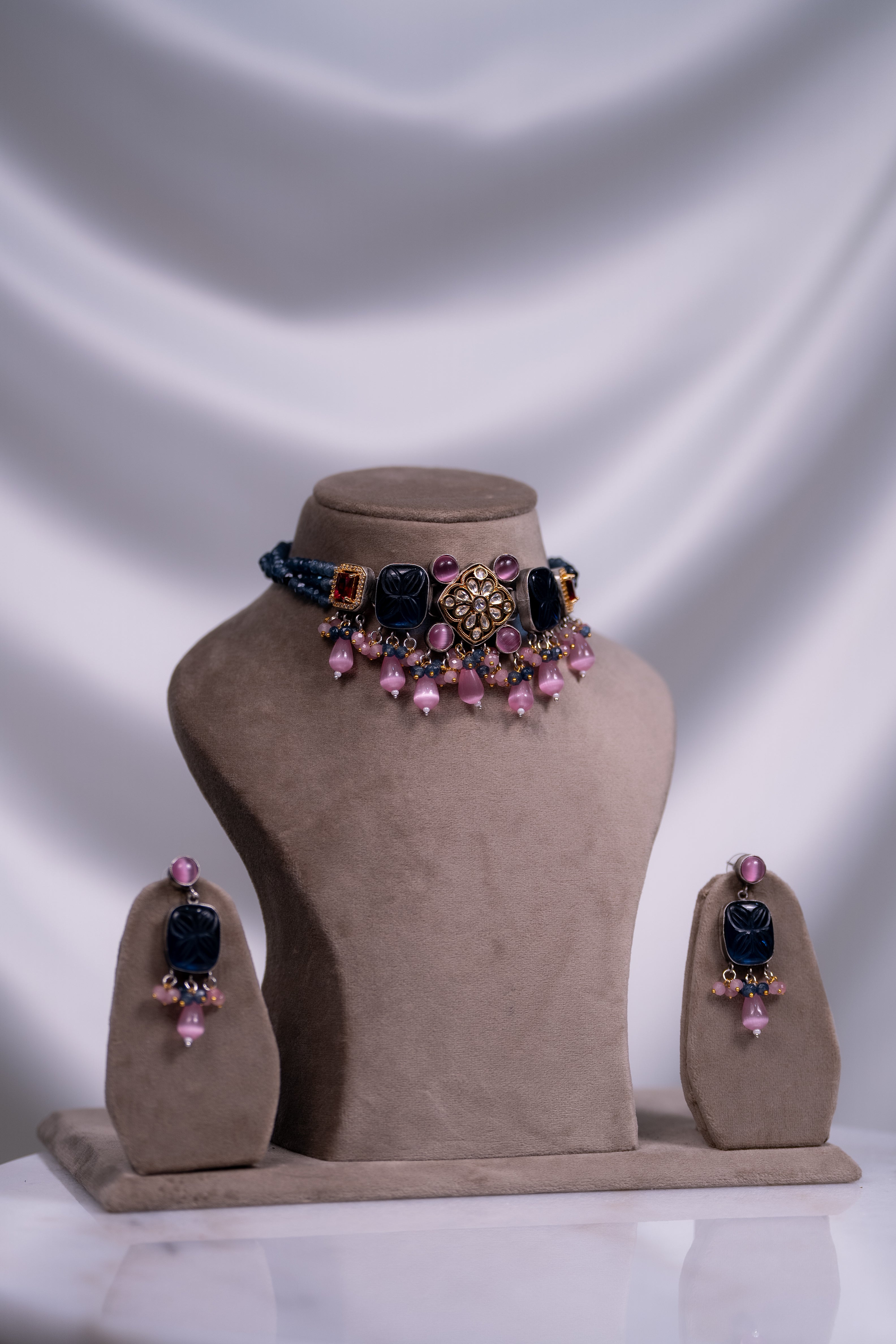 Noor Necklace Set